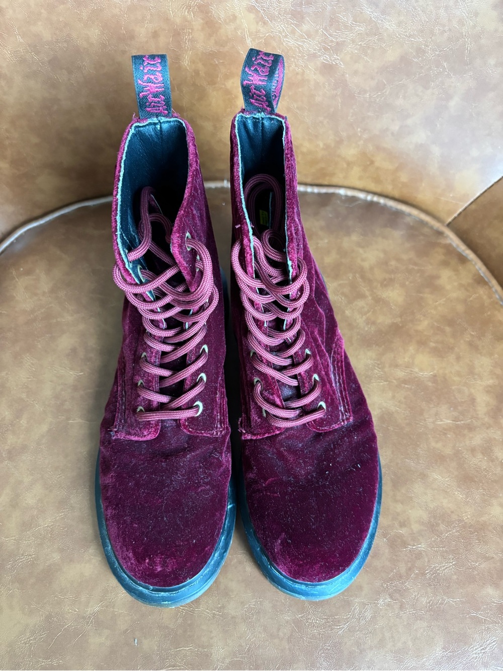 Dr Martens Page Cherry Red Velvet 8 Eye Lace Up Combat Boots US 7 EU 38 - Picture 4 of 9
